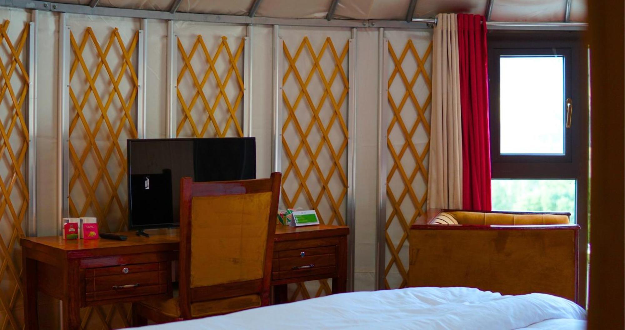 Apex Hotels And Resorts Hussaini Karimabad  Eksteriør billede