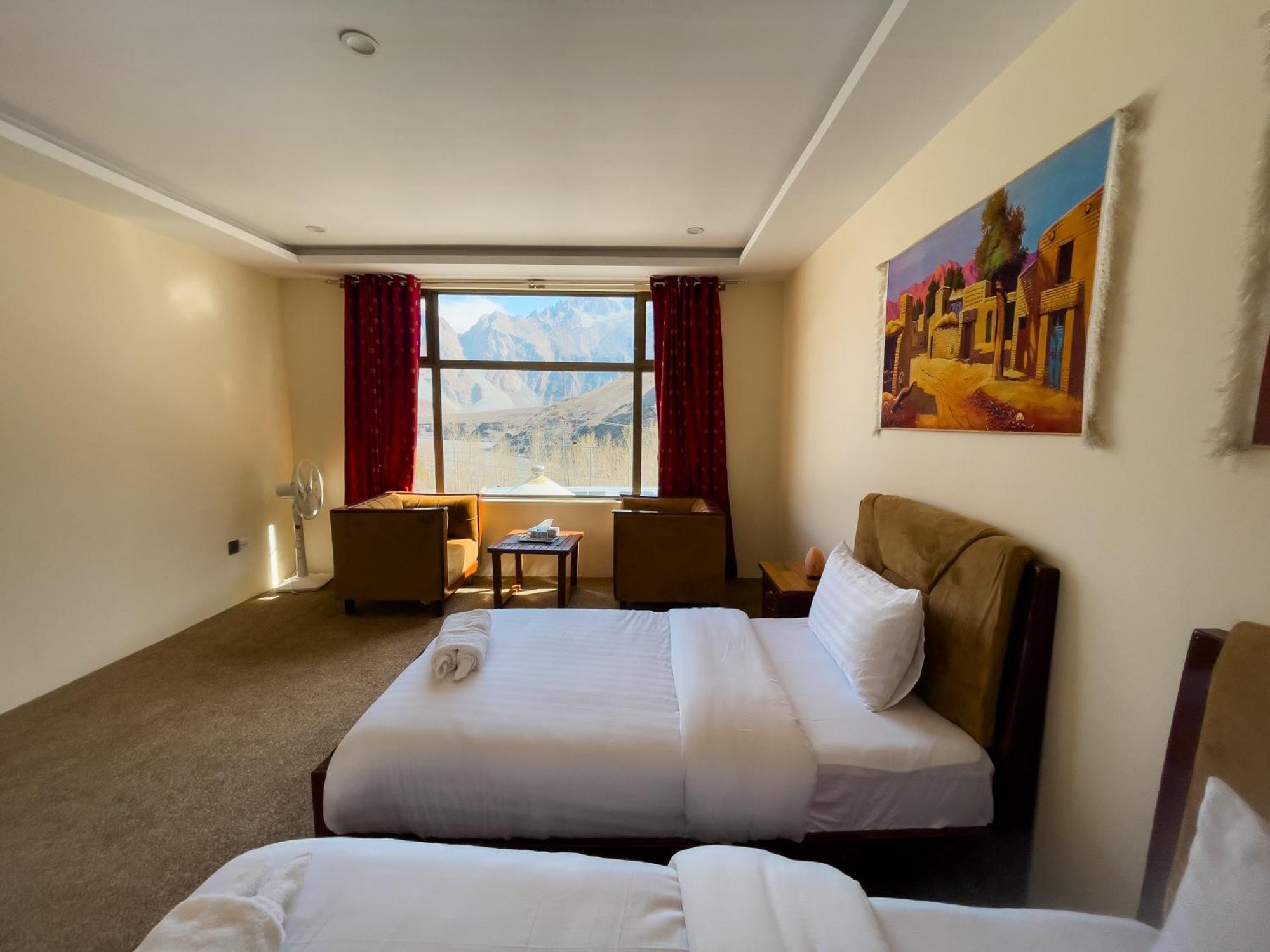 Apex Hotels And Resorts Hussaini Karimabad  Eksteriør billede