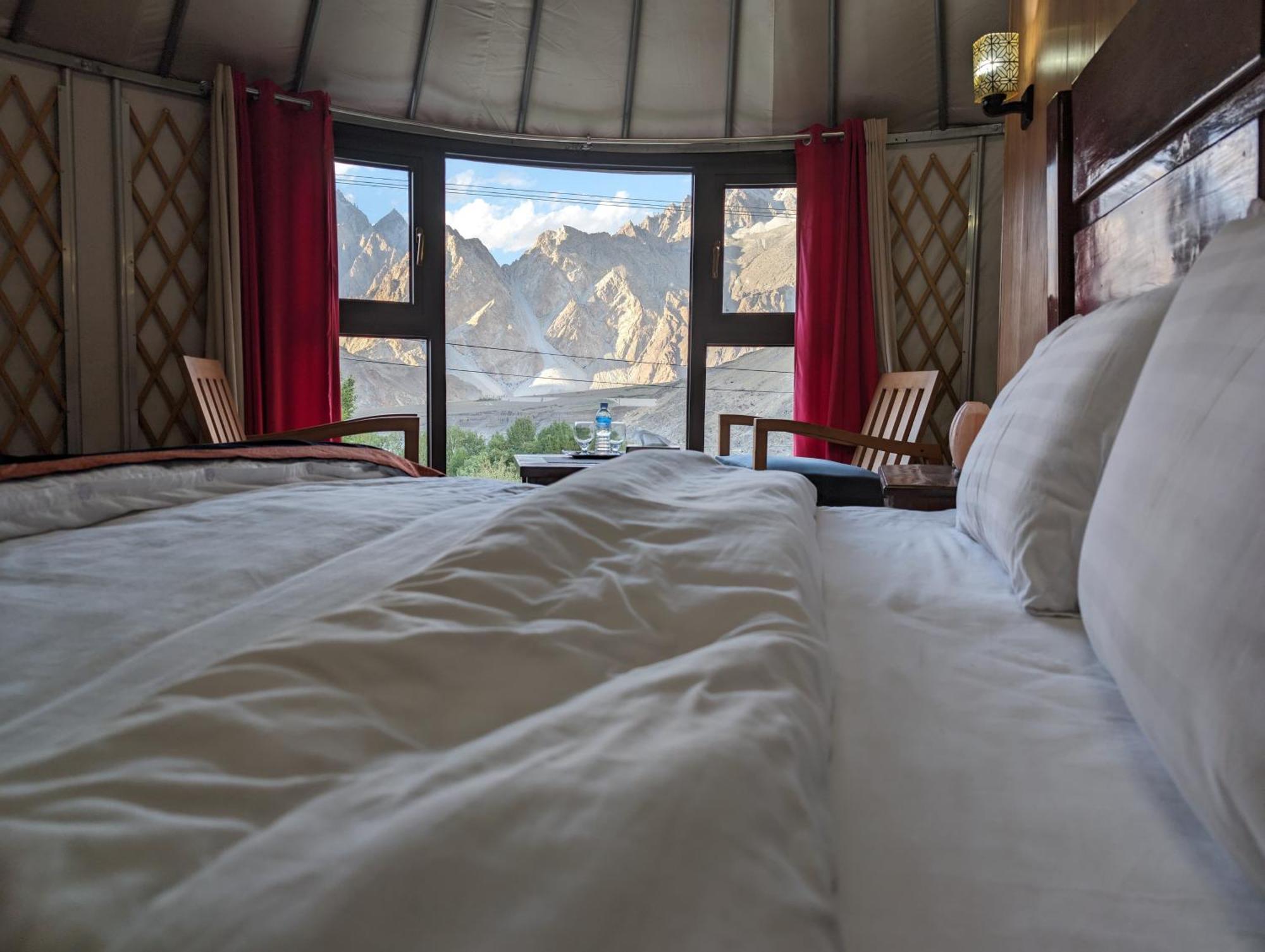 Apex Hotels And Resorts Hussaini Karimabad  Eksteriør billede
