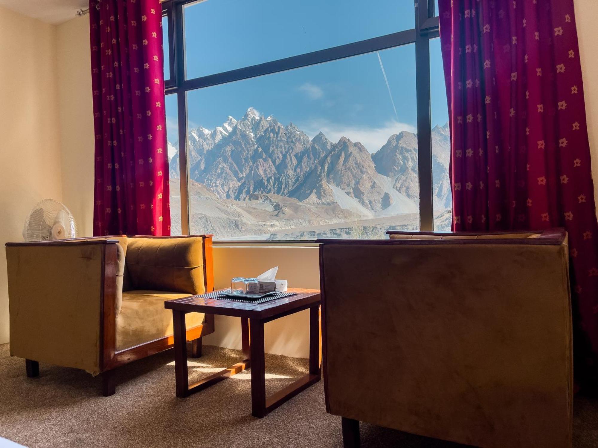 Apex Hotels And Resorts Hussaini Karimabad  Eksteriør billede
